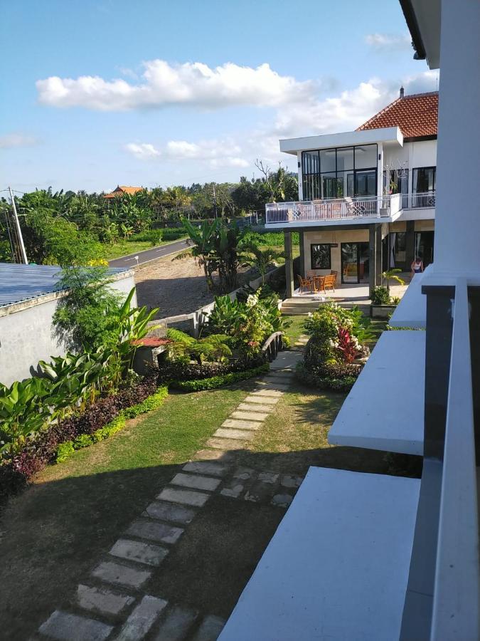 Limun Guesthouse Amlapura Exterior photo