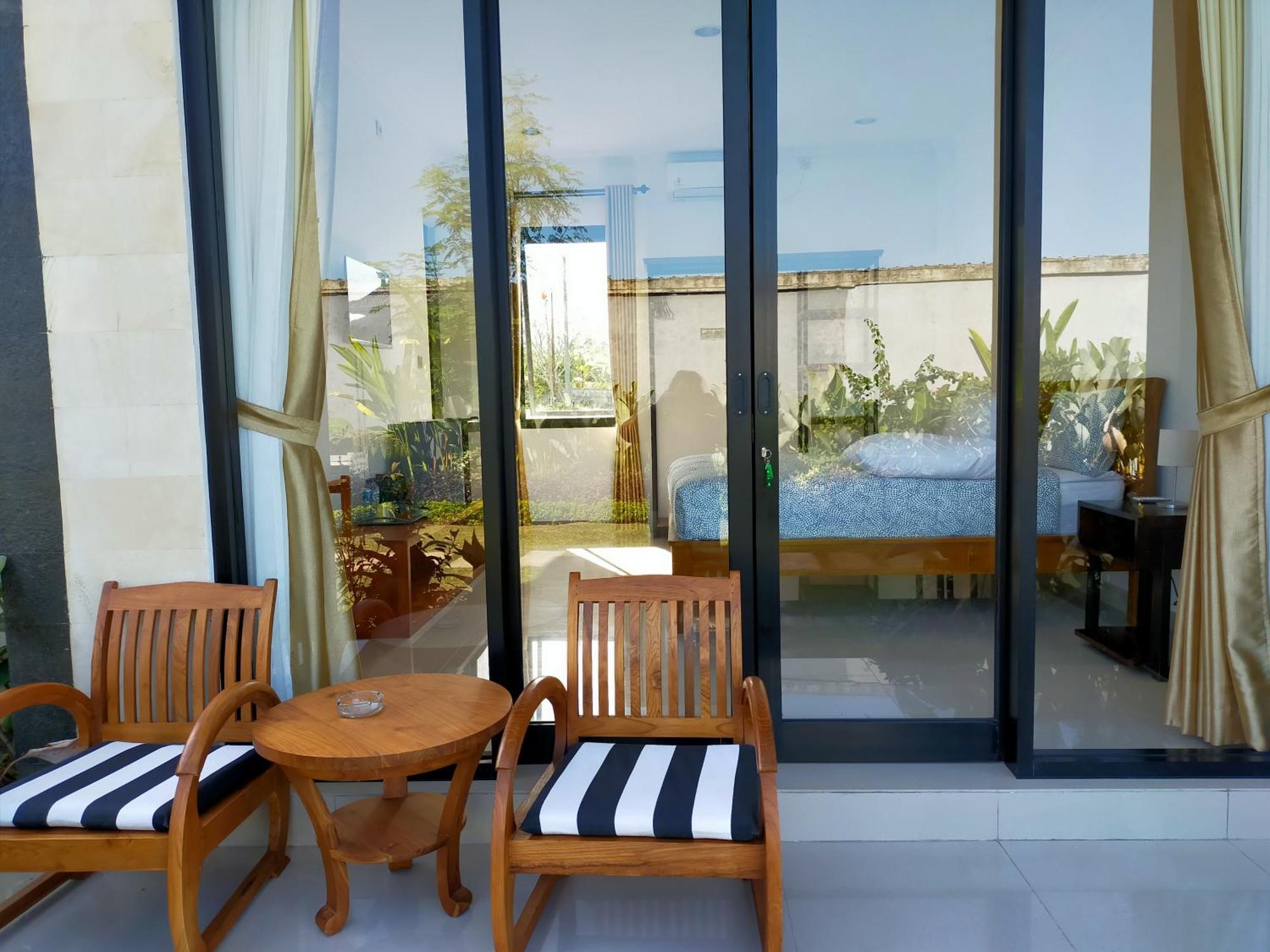 Limun Guesthouse Amlapura Exterior photo