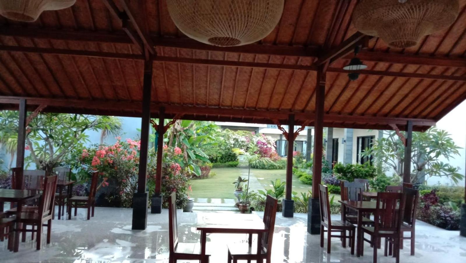 Limun Guesthouse Amlapura Exterior photo