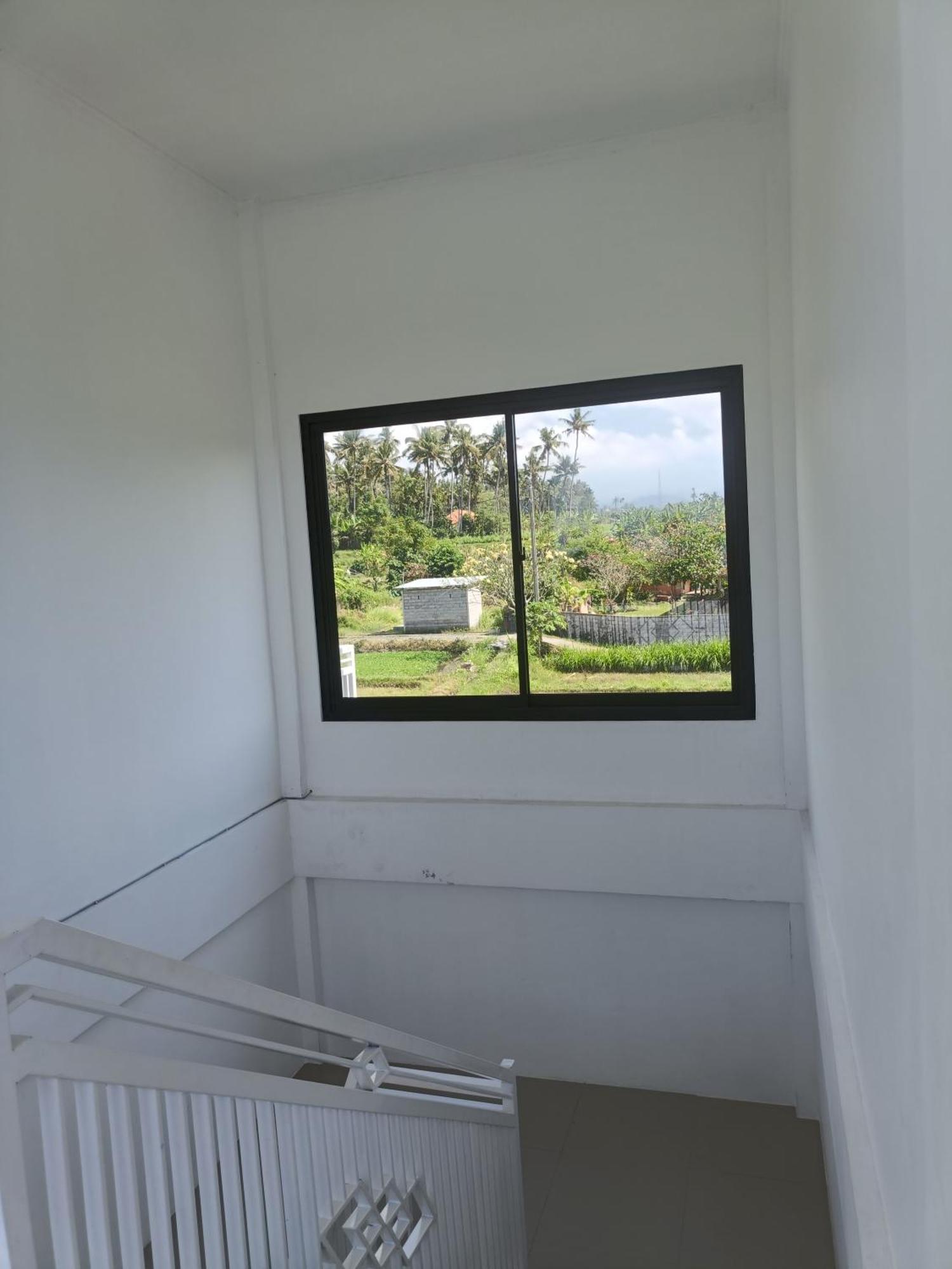 Limun Guesthouse Amlapura Exterior photo
